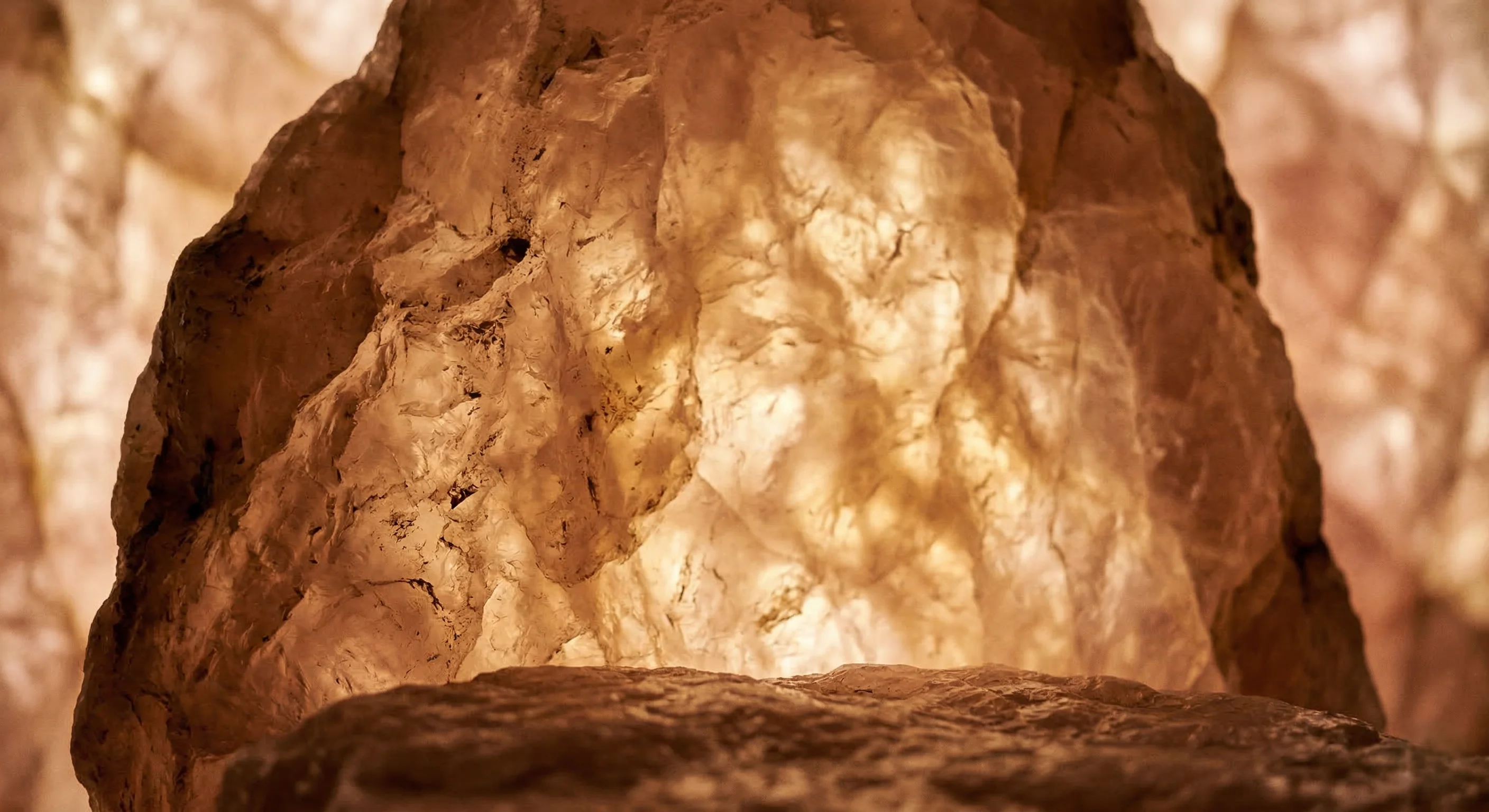 Integrating Rose Quartz into Home Architecture & Decor